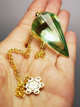 Load image into Gallery viewer, Mint Andara Crystal Pendulum