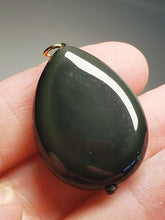 Load image into Gallery viewer, Obsidian - Rainbow Therapeutic Pendant C