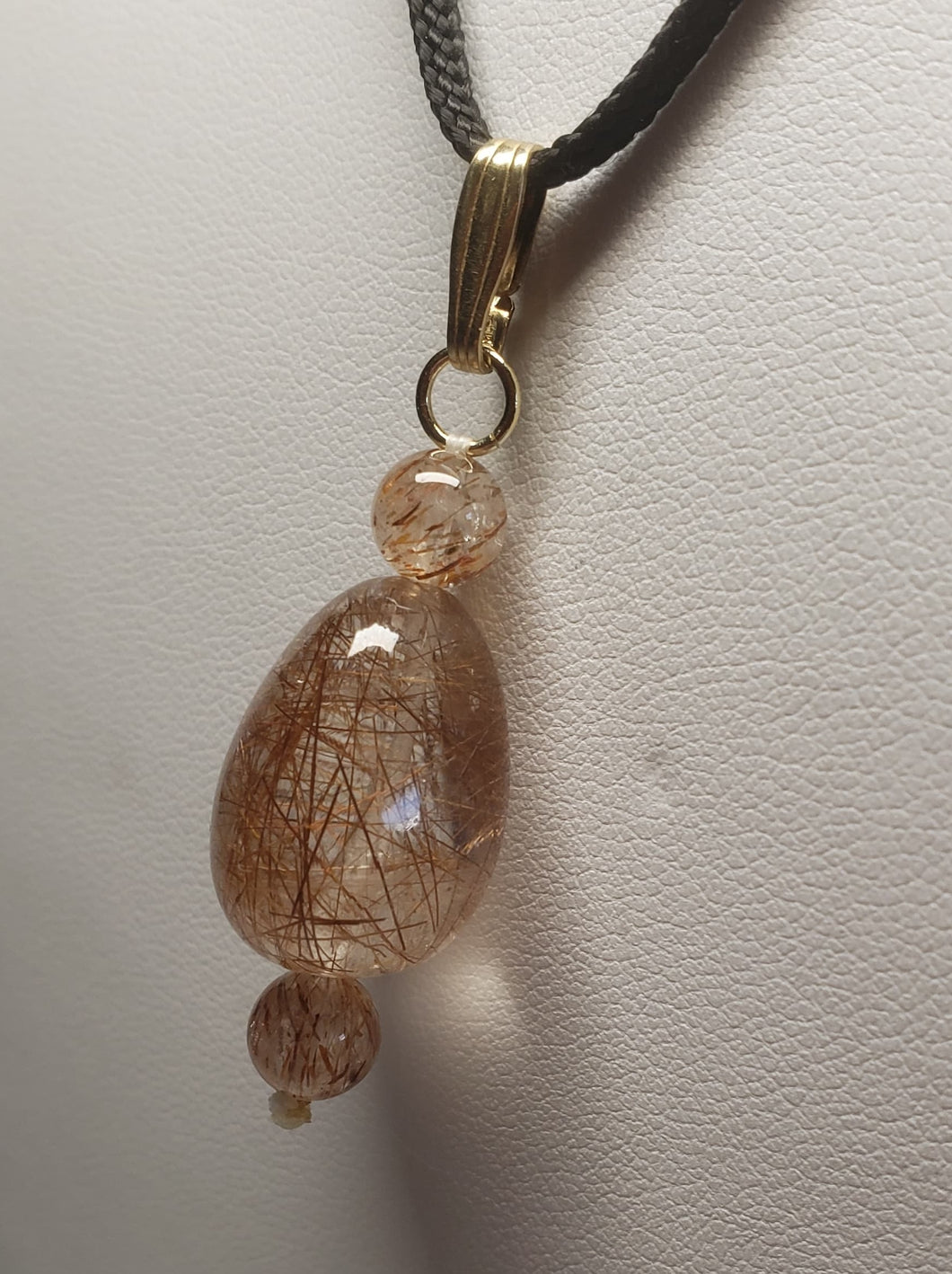 Quartz - Rutilated Therapeutic Pendant 29.8ct